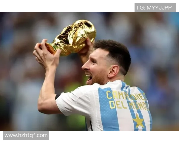 18亿的足球明星背后的故事与成就揭示了运动员的辉煌人生与奋斗历程